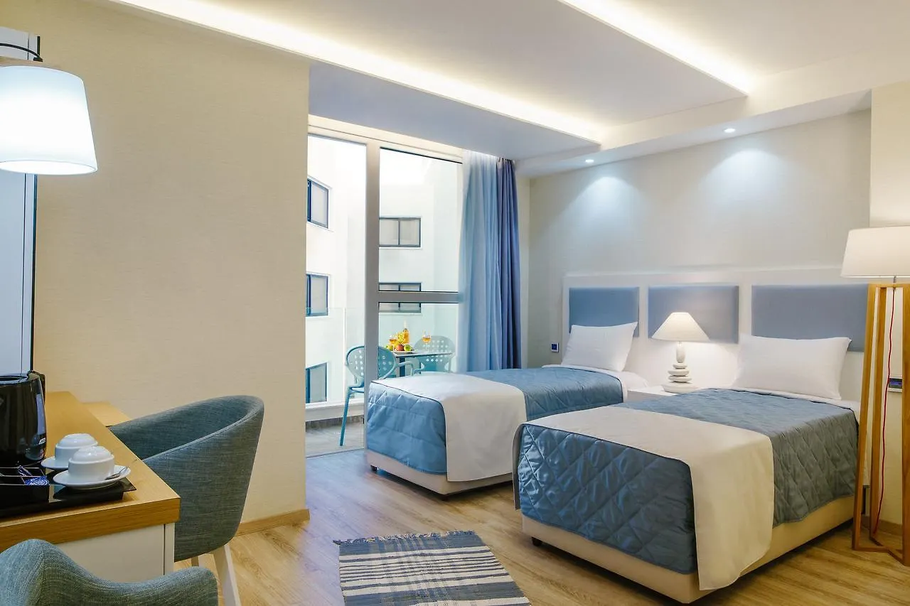 Qbic City Hotel Larnaca Chipre